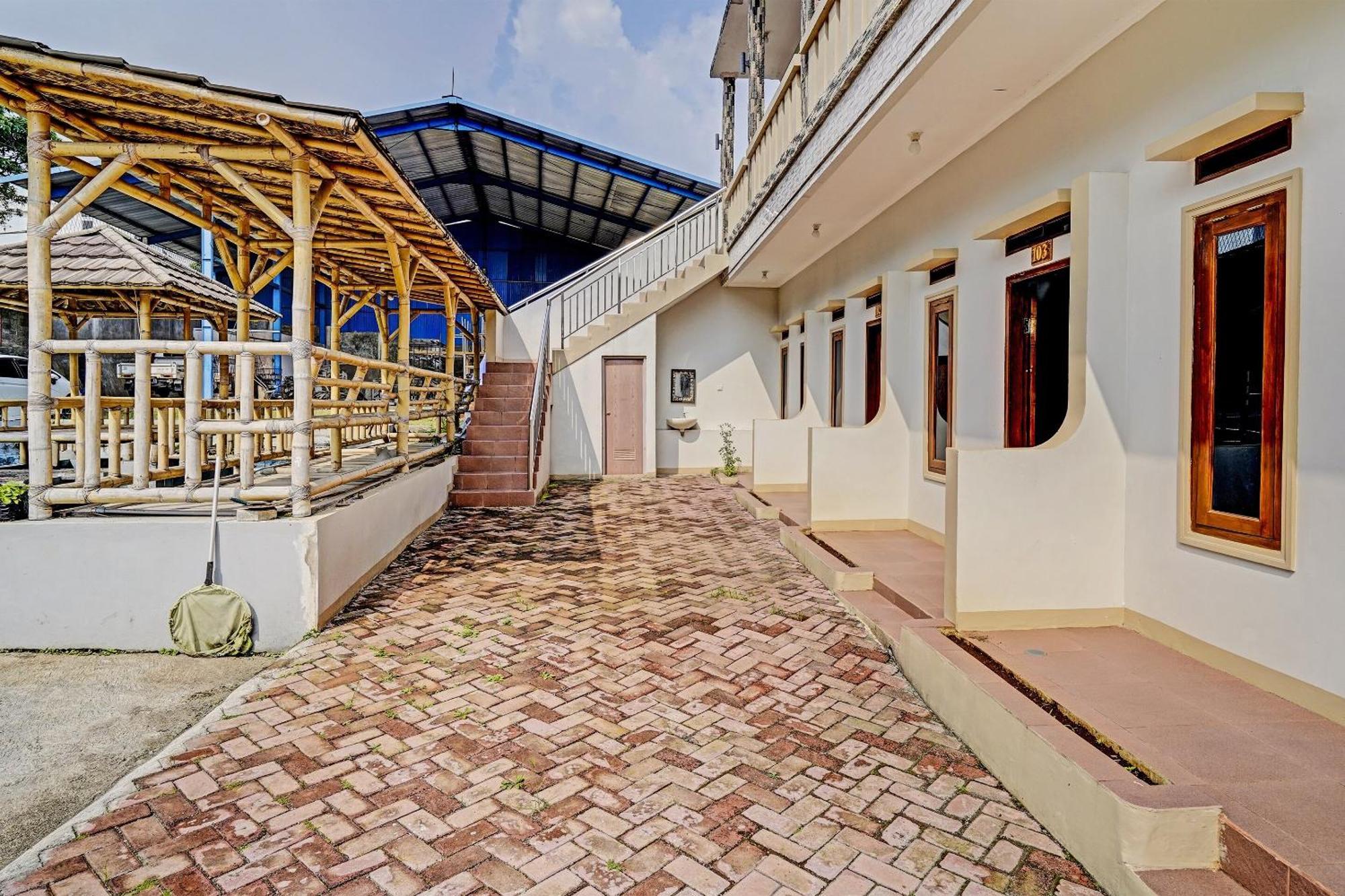 Oyo Life 91469 Pondok Pelita Lembang Luaran gambar